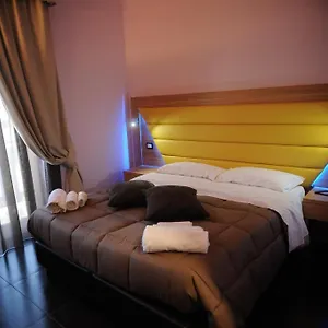 ** Alojamento de Acomodação e Pequeno-almoço Ostia Antica Suite B&B Itália